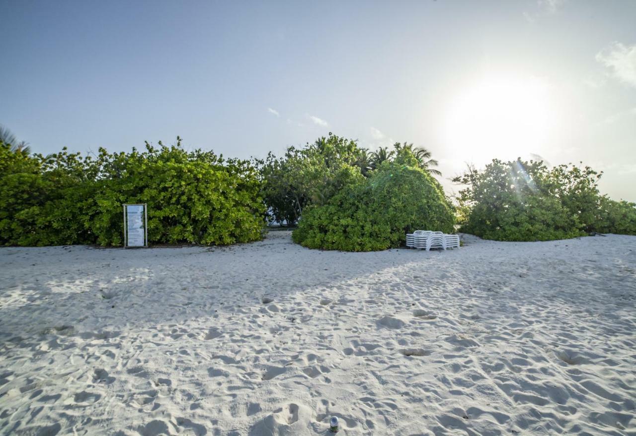 Portia Hotel & Spa Dhiffushi Bagian luar foto
