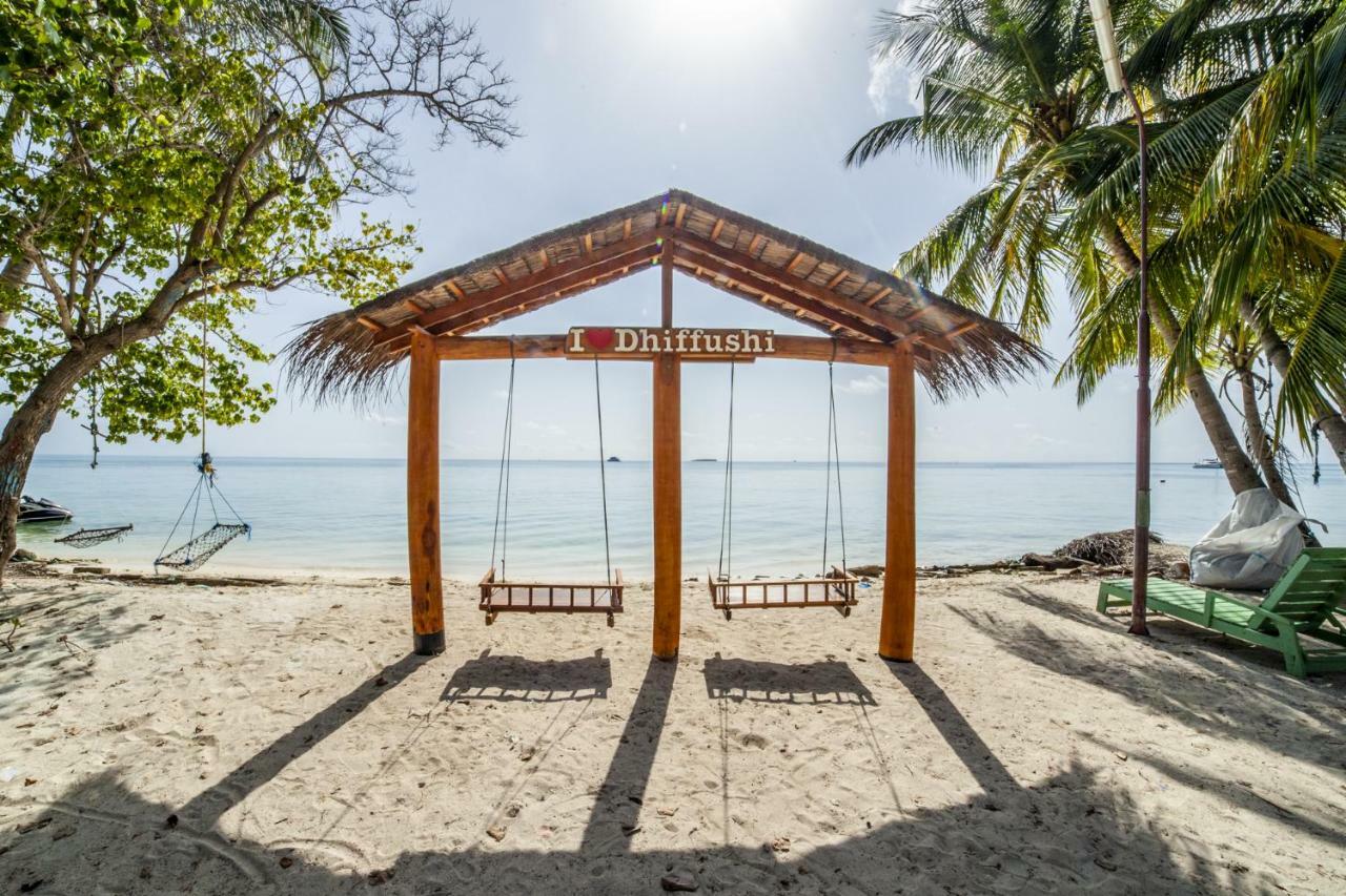 Portia Hotel & Spa Dhiffushi Bagian luar foto